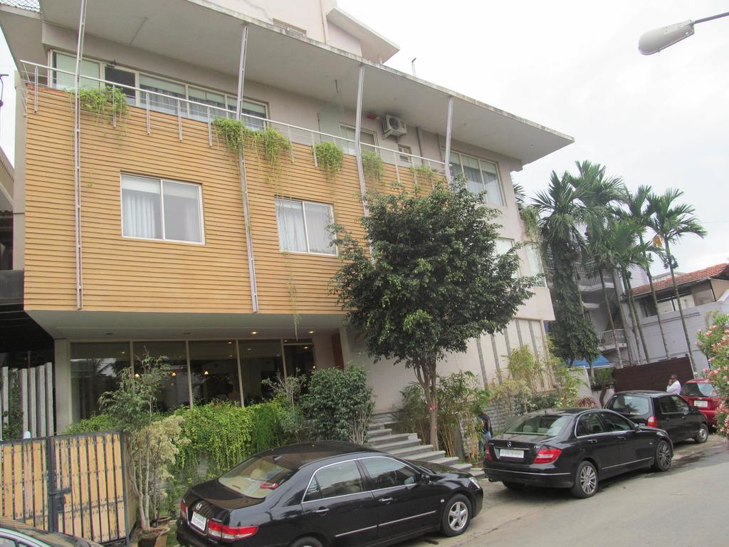 Shilton Residence Bangalore Esterno foto